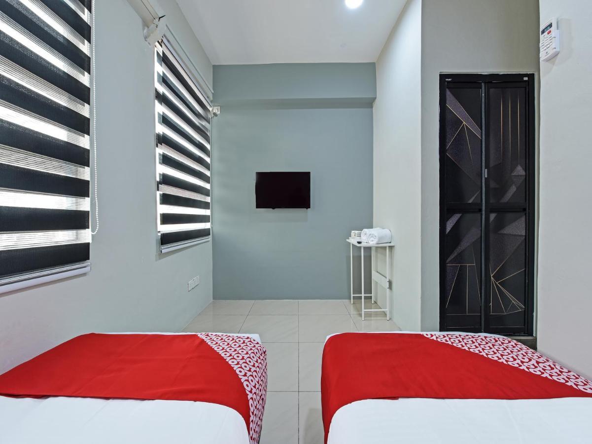 Oyo 90594 Hotel Casalink Paka Bagian luar foto
