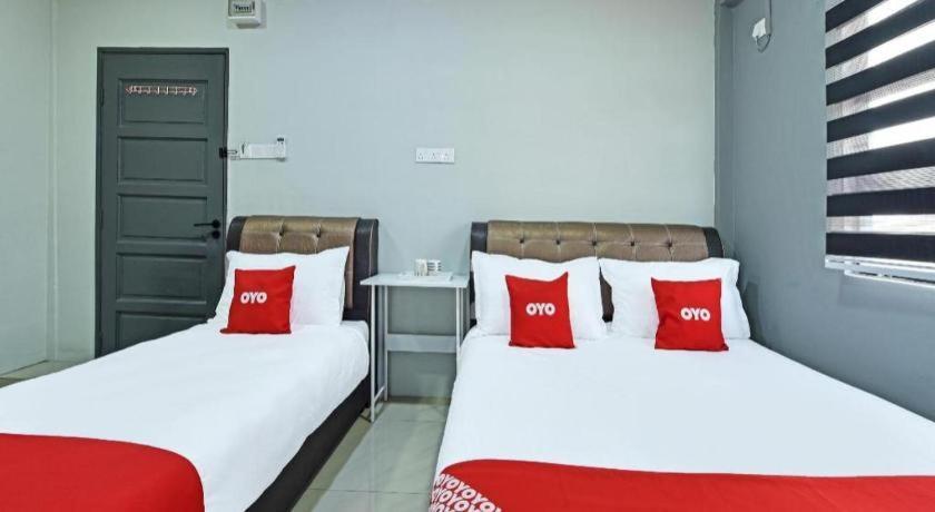 Oyo 90594 Hotel Casalink Paka Bagian luar foto